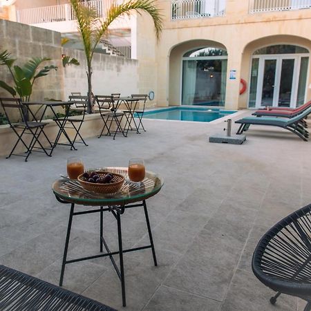 The Carob Tree Victoria Exterior foto