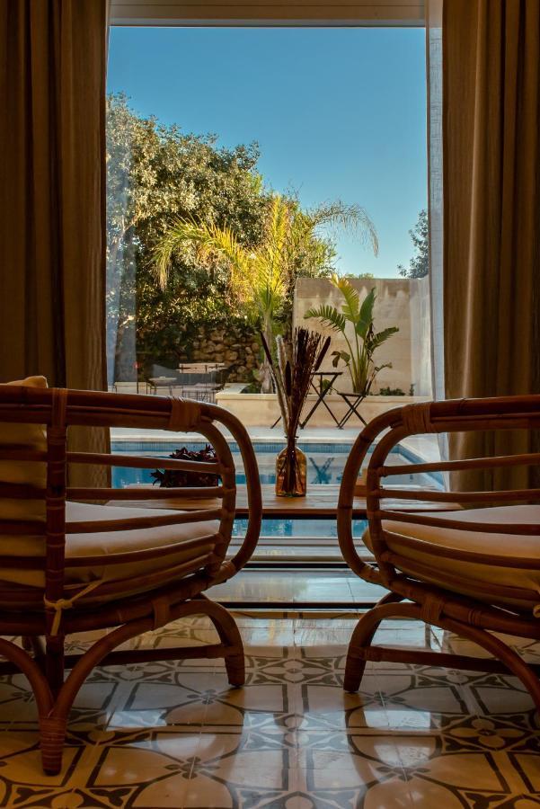 The Carob Tree Victoria Exterior foto